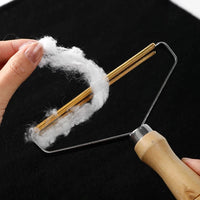 Manual Lint & Pet Hair Remover Brush — No Batteries, No Refills
