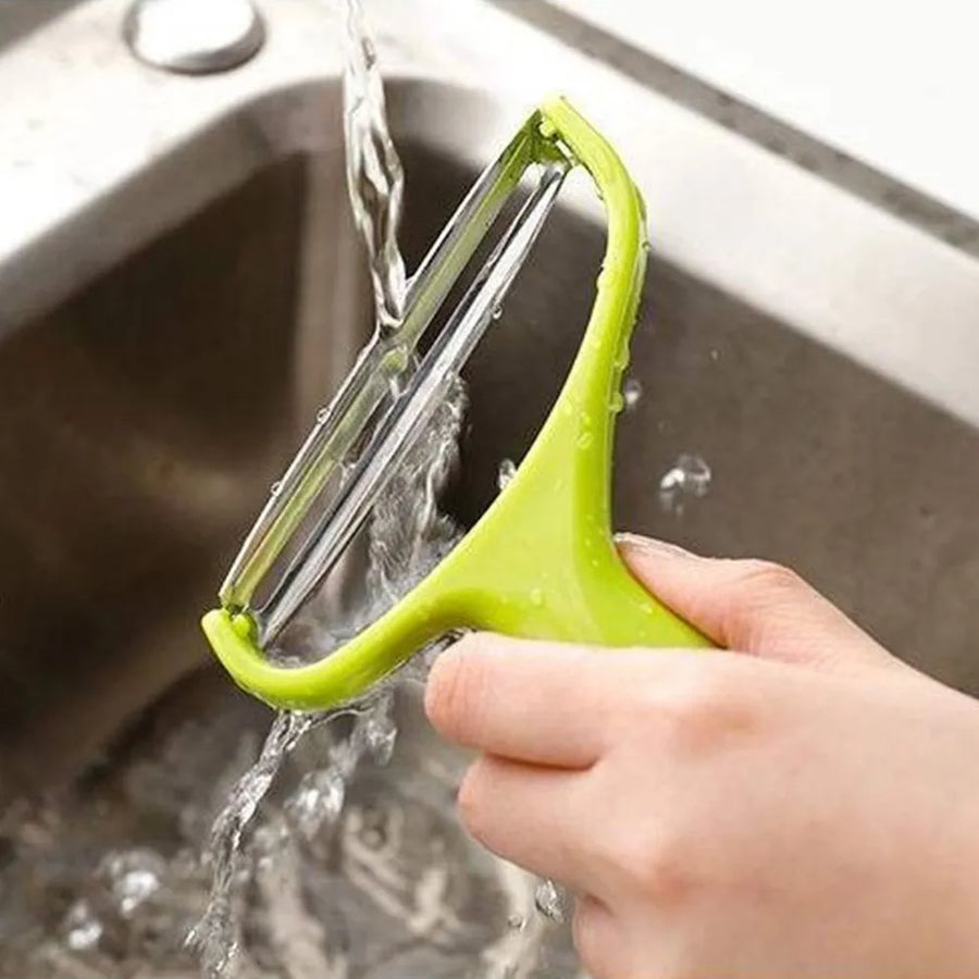 Handheld Vegetable Grater & Slicer — Stainless Steel Blade, Non-Slip Handle