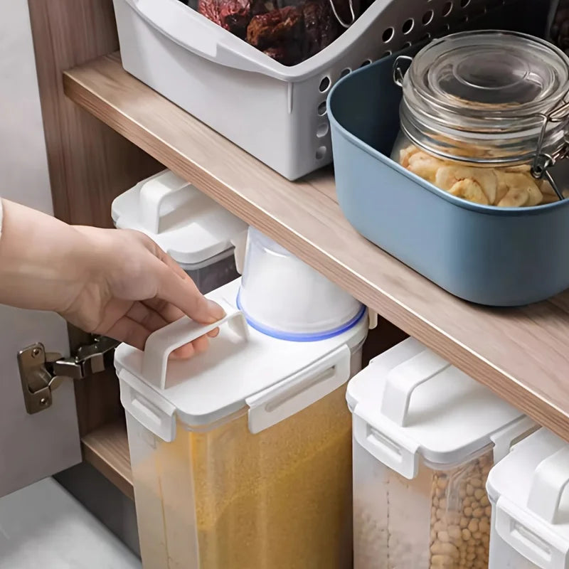 Sealed kitchen storage canister