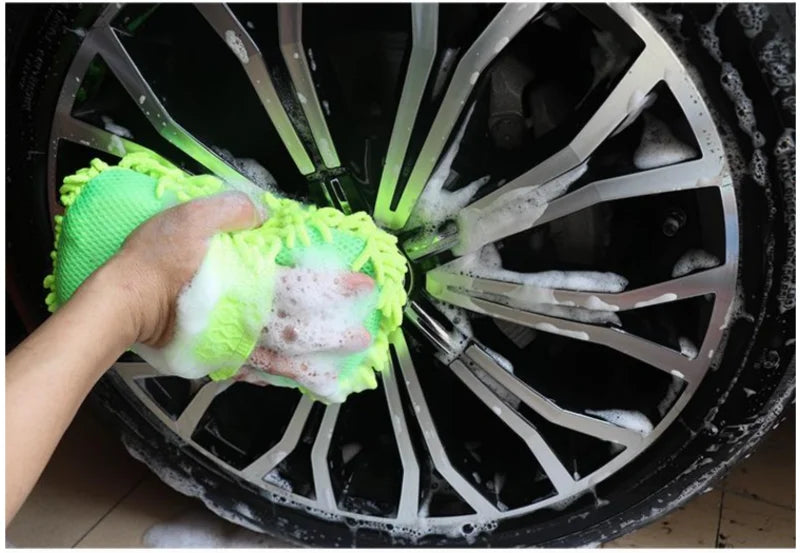 Microfiber Car Wash Sponge Glove — Scratch-Free Detailing