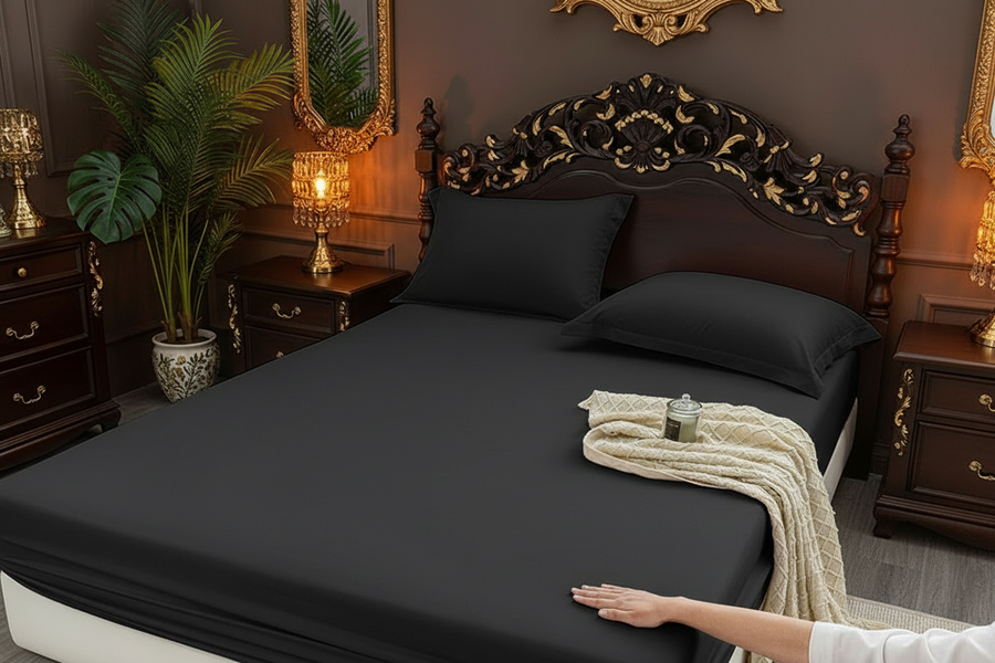 Brushed sateen fitted sheet